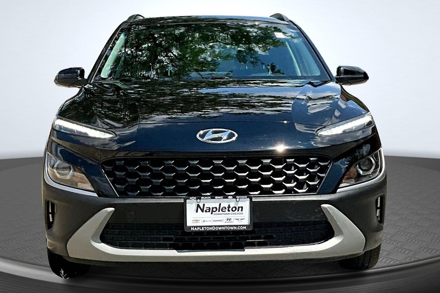 2022 Hyundai Kona SEL photo 3
