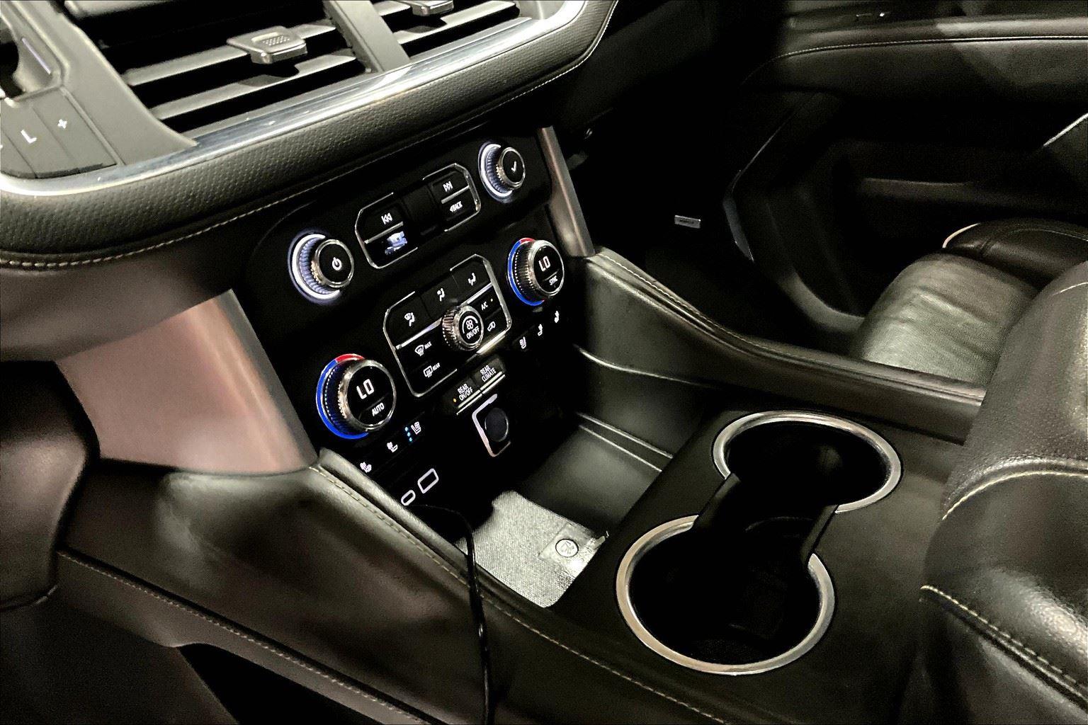 2022 Toyota RAV4 Hybrid XSE photo 43