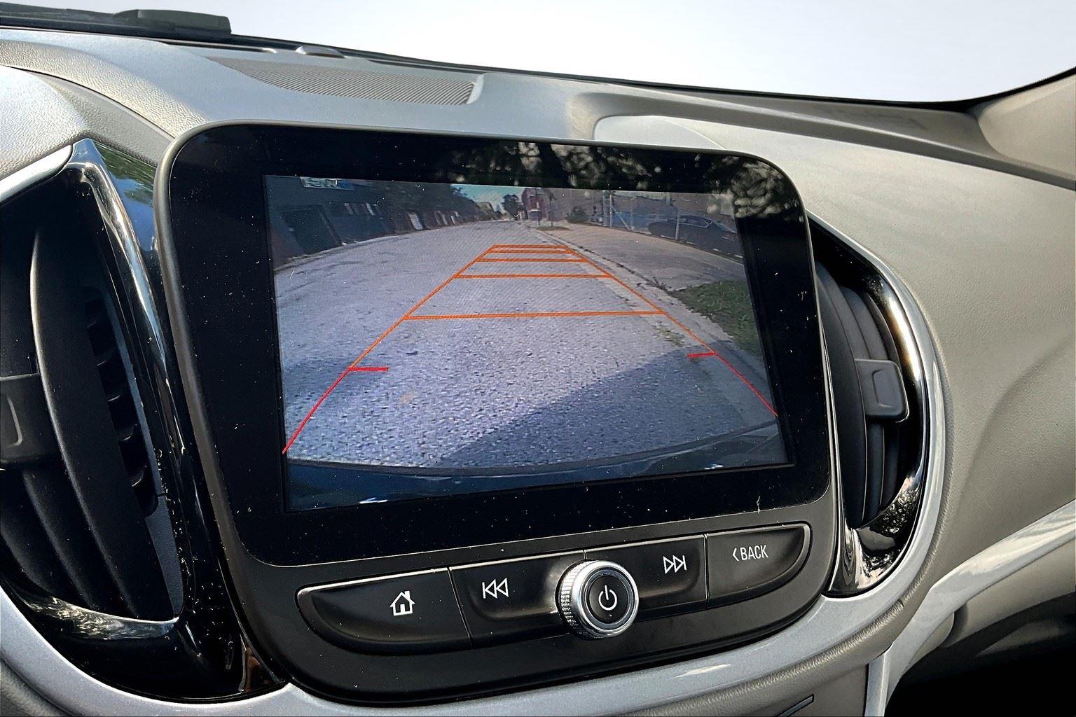 2017 Chevrolet Volt LT photo 21