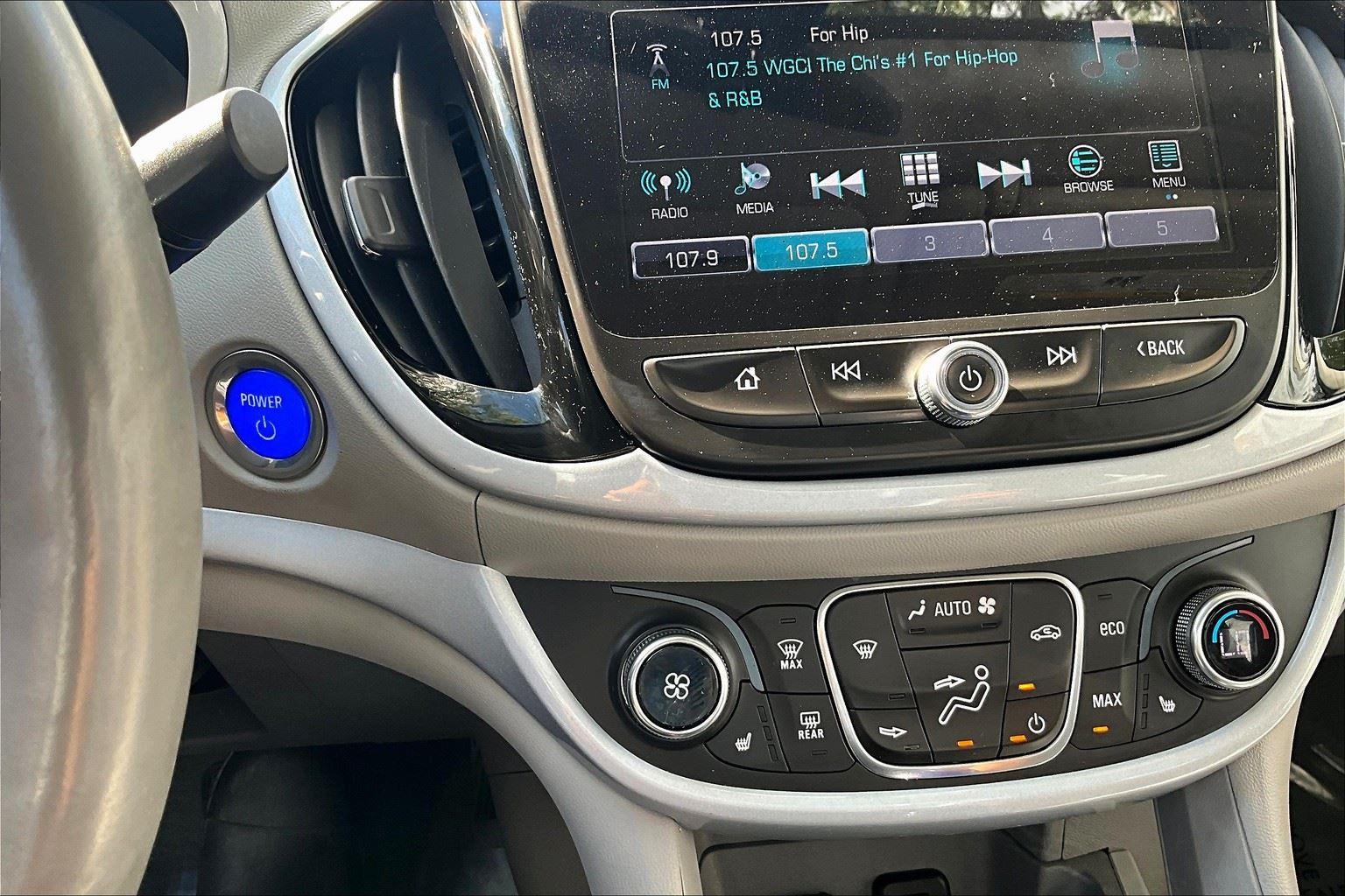2017 Chevrolet Volt LT photo 29