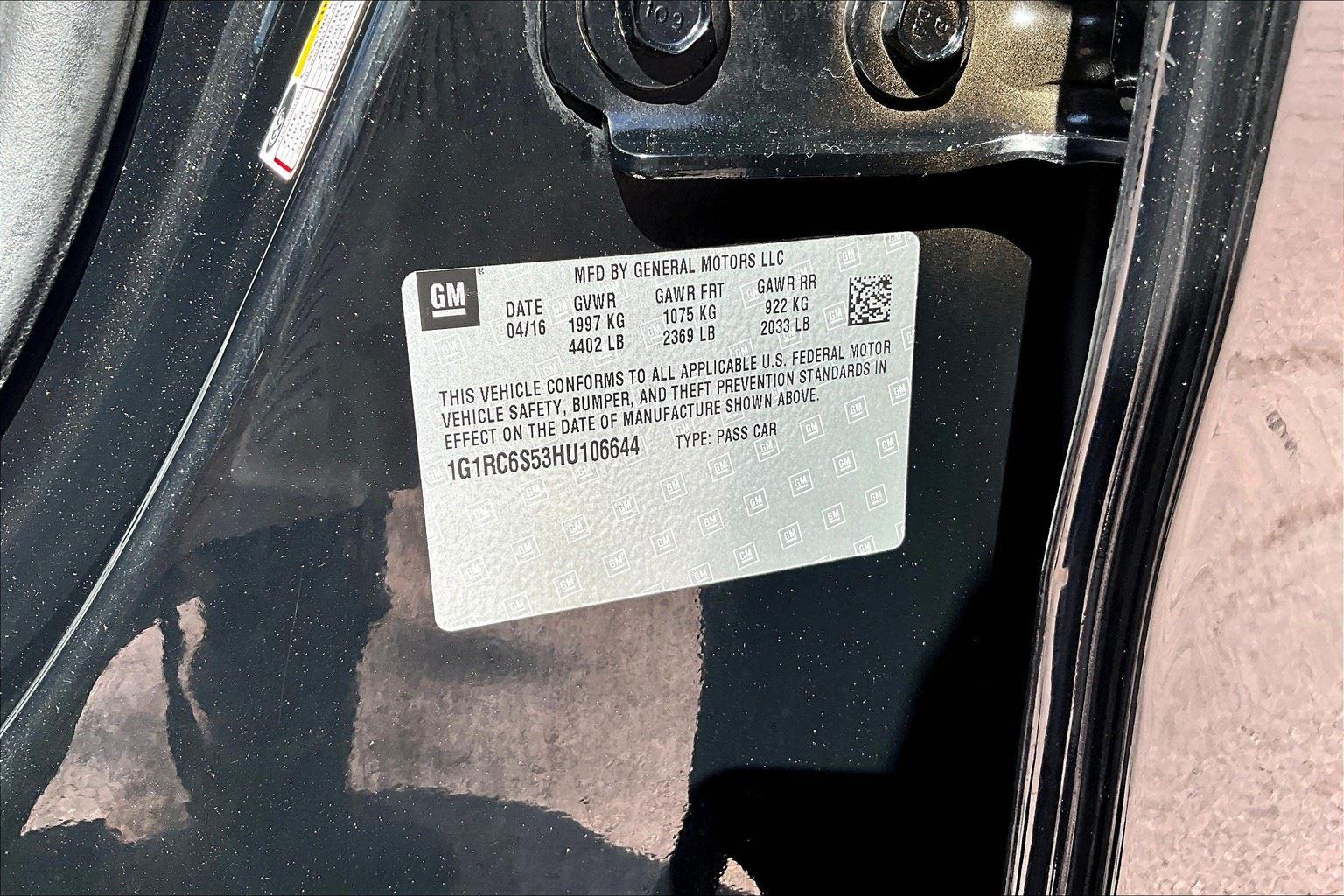 2017 Chevrolet Volt LT photo 31