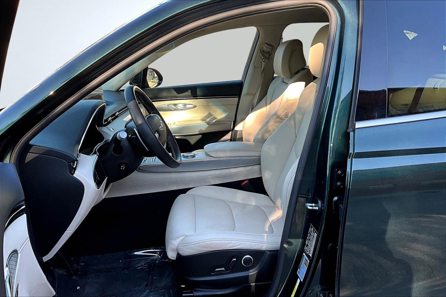 2022 Genesis GV70 2.5T photo 24