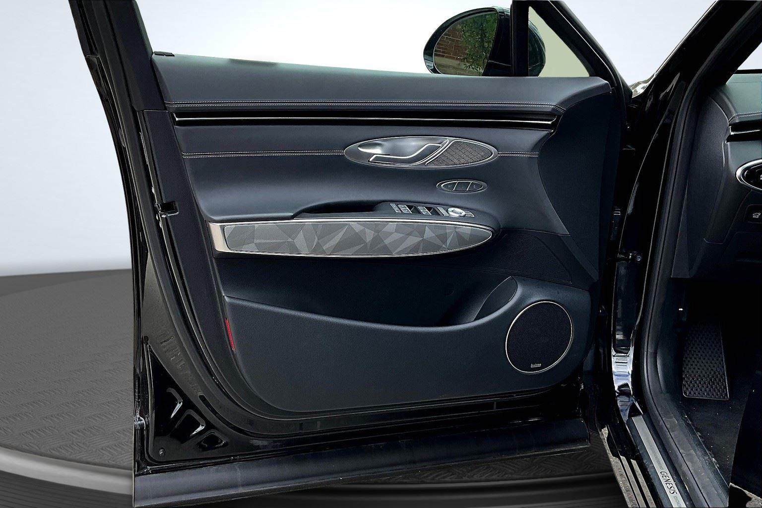 2025 Genesis GV70 3.5T Sport photo 22
