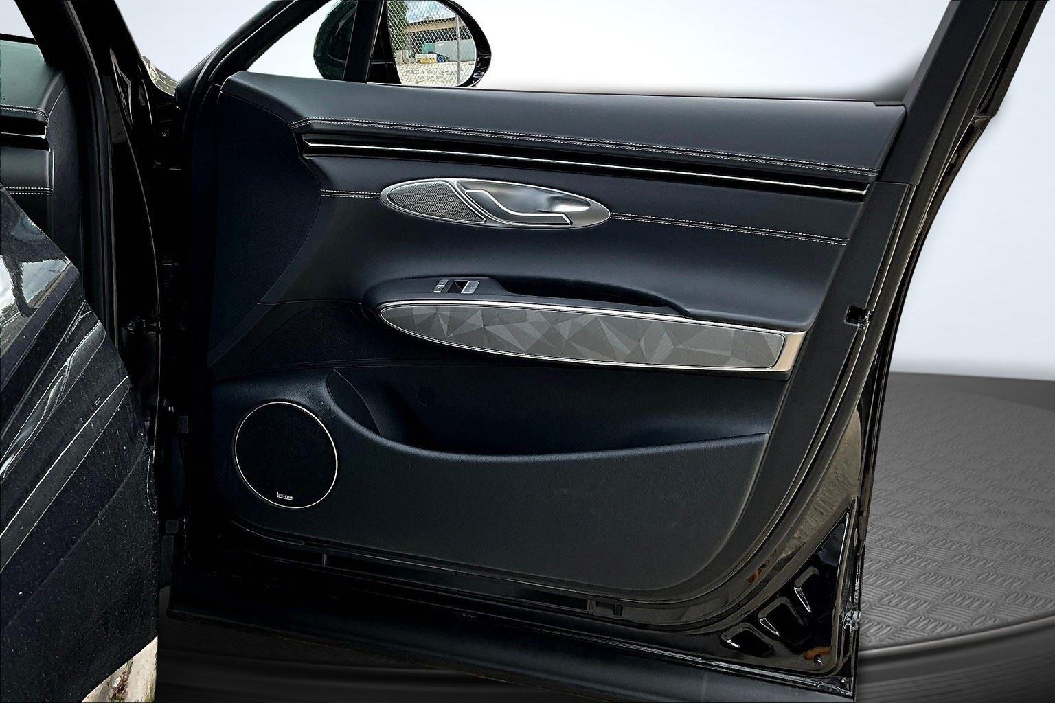 2025 Genesis GV70 3.5T Sport photo 23