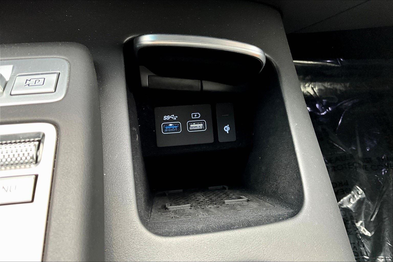 2025 Genesis GV70 3.5T Sport photo 31