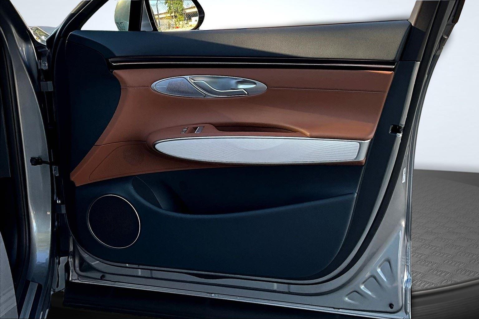 2026 Genesis GV70 2.5T Advanced photo 22