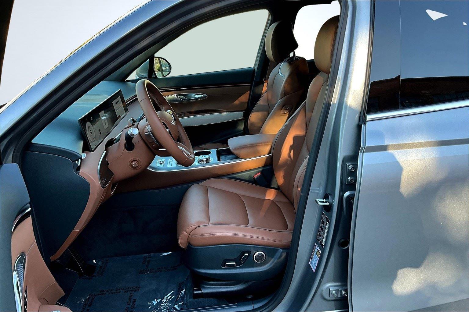 2026 Genesis GV70 2.5T Advanced photo 23