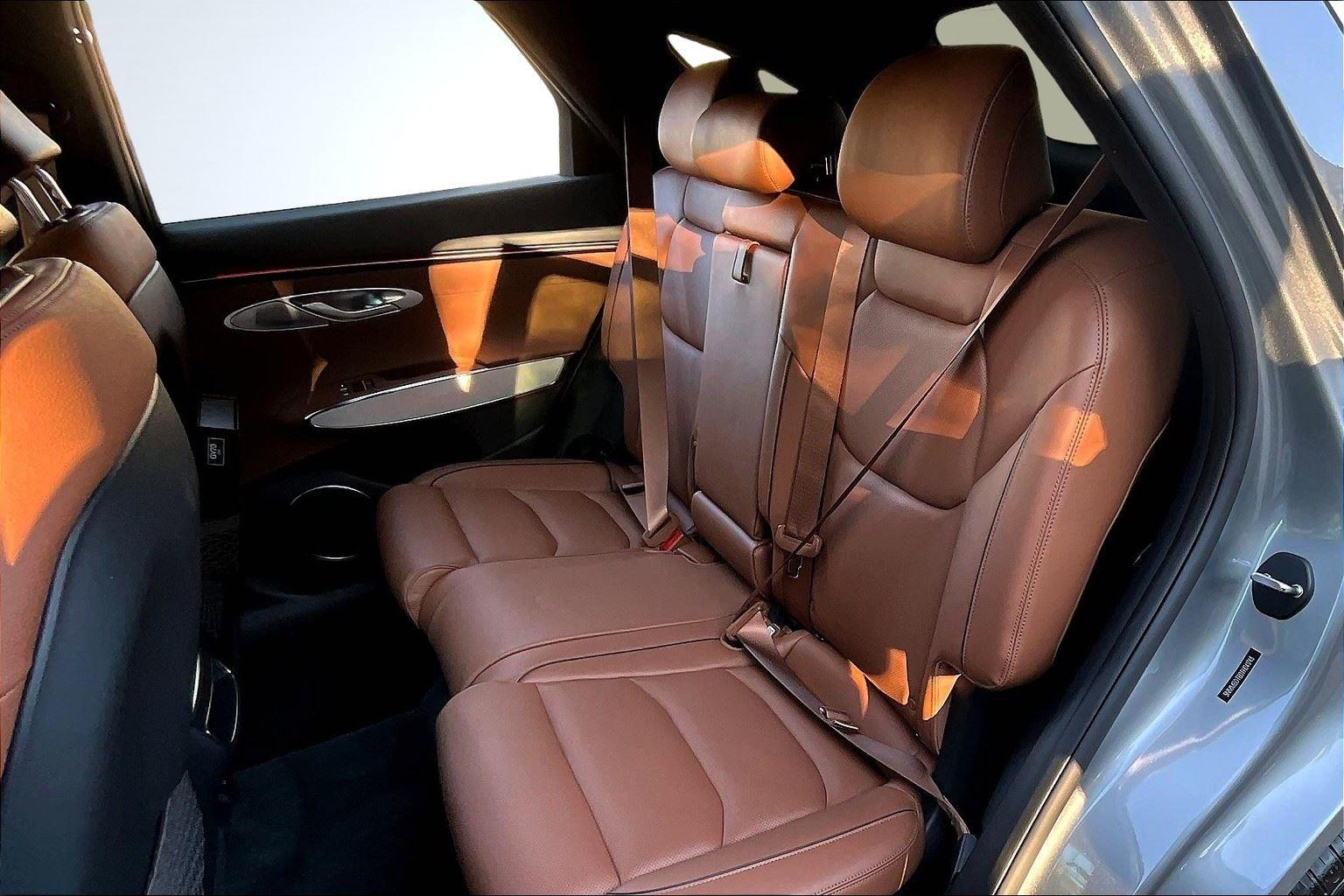 2026 Genesis GV70 2.5T Advanced photo 24