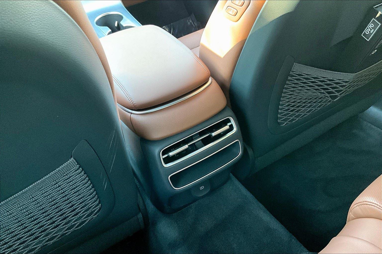 2026 Genesis GV70 2.5T Advanced photo 30