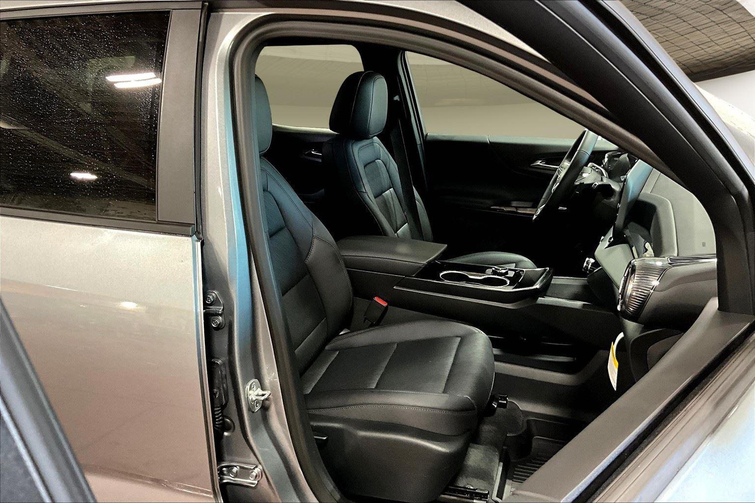 2025 Buick Envista ST photo 45