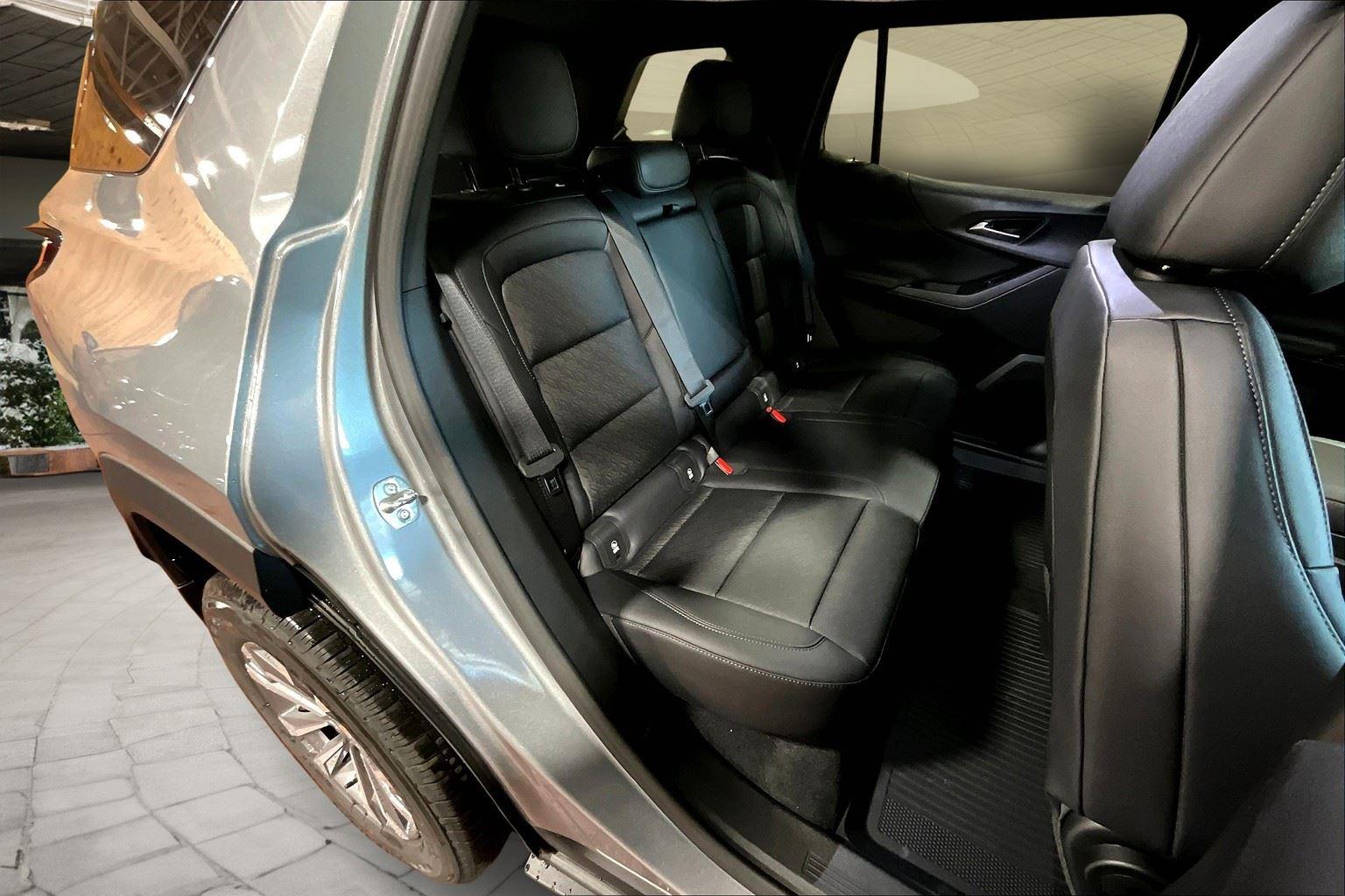 2025 Buick Envista ST photo 46