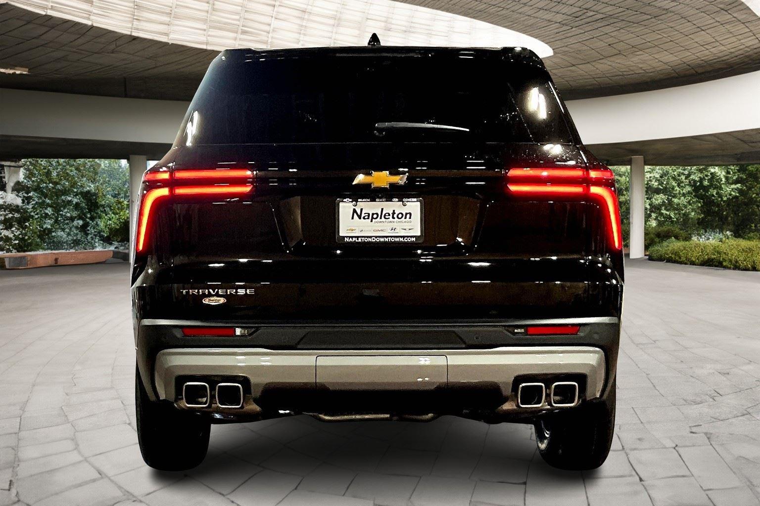 2026 Chevrolet Traverse photo 4
