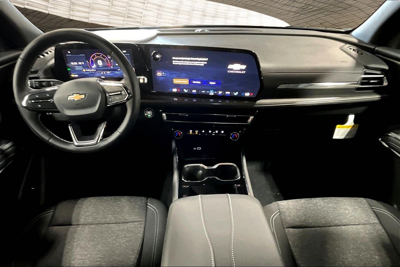 2026 Chevrolet Traverse photo 5