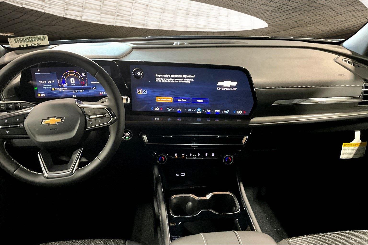 2026 Chevrolet Traverse photo 7