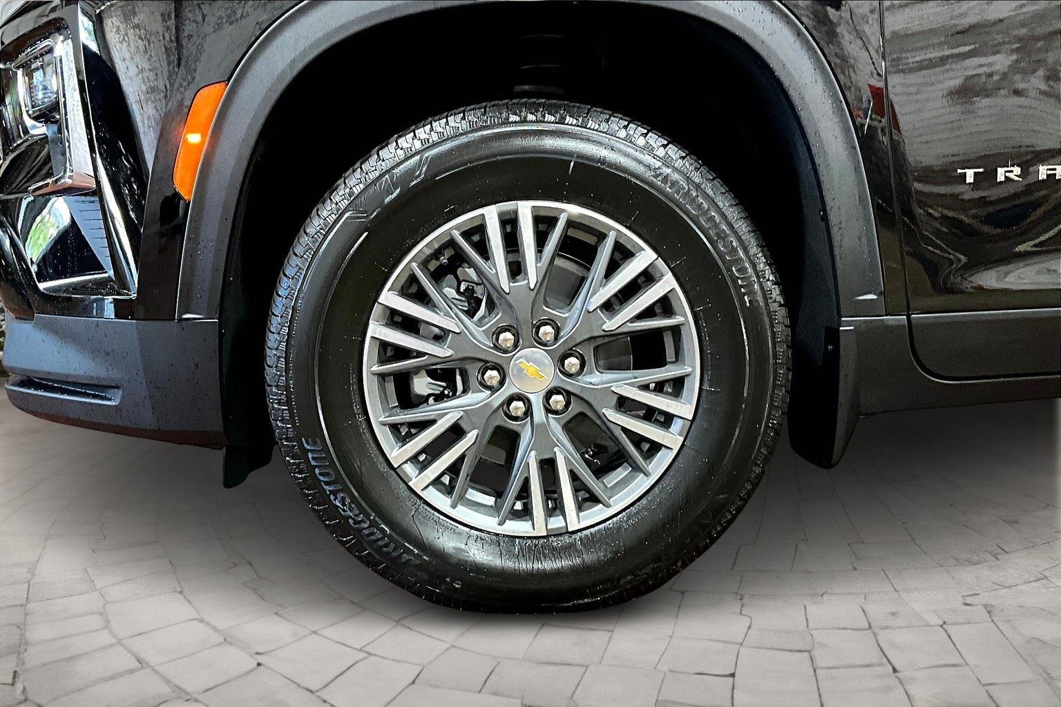 2026 Chevrolet Traverse photo 11