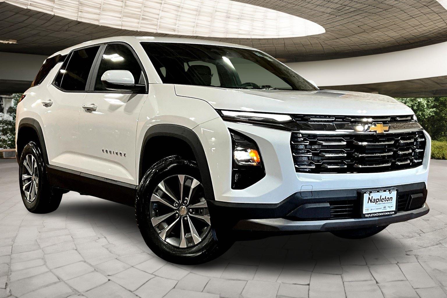 2026 Chevrolet Equinox LT photo 2