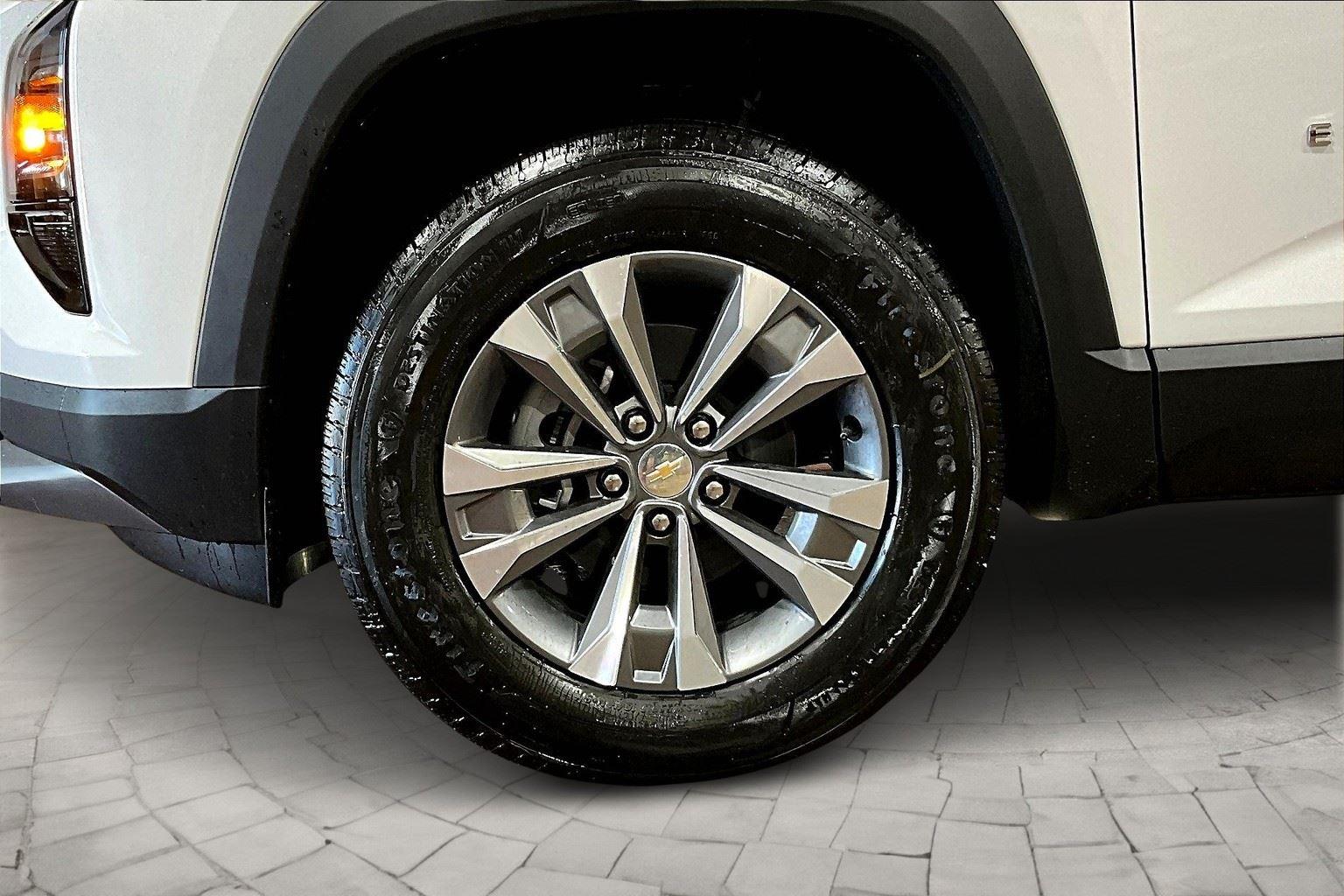 2026 Chevrolet Equinox LT photo 11