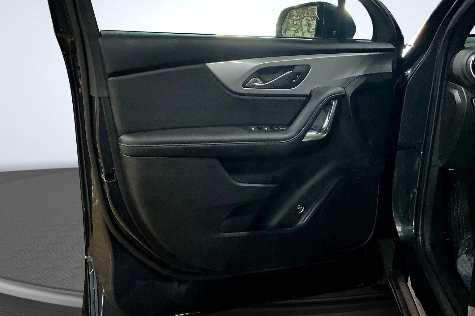 2022 Chevrolet Blazer 2LT photo 21