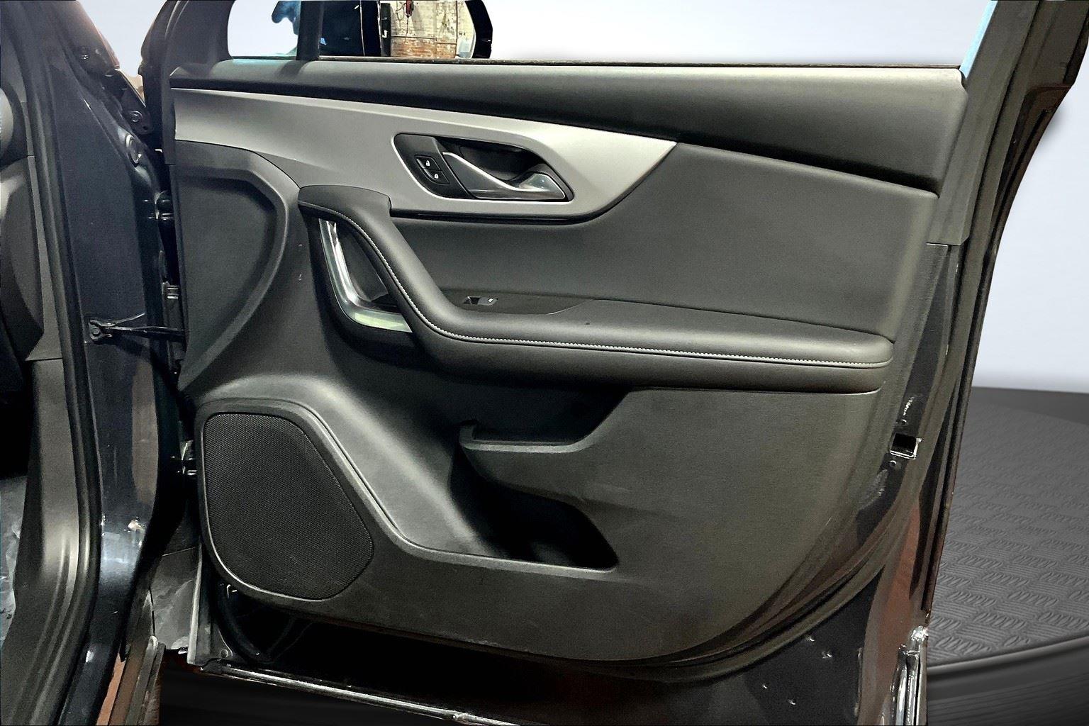 2022 Chevrolet Blazer 2LT photo 22