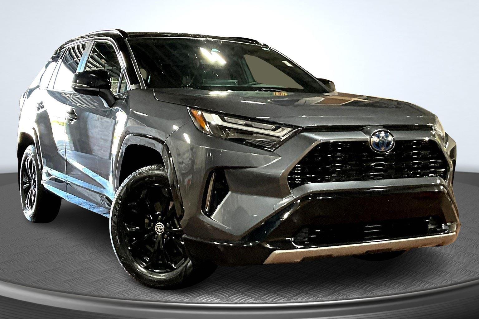 2022 Toyota RAV4 Hybrid XSE photo 8