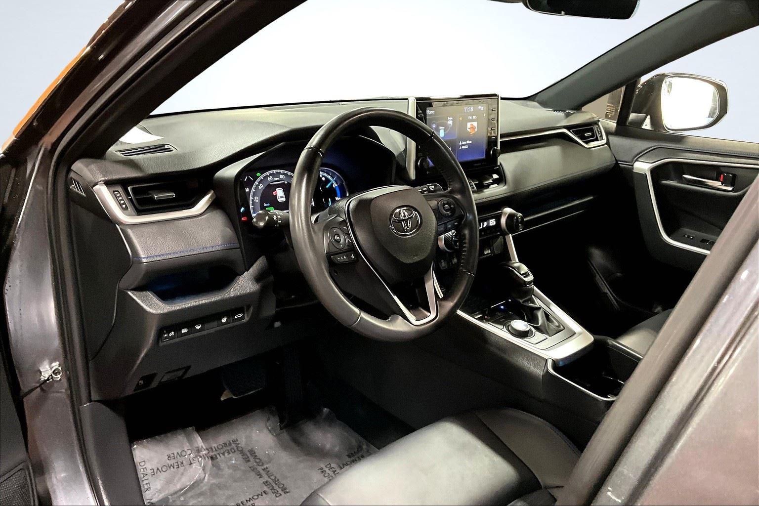 2022 Toyota RAV4 Hybrid XSE photo 10