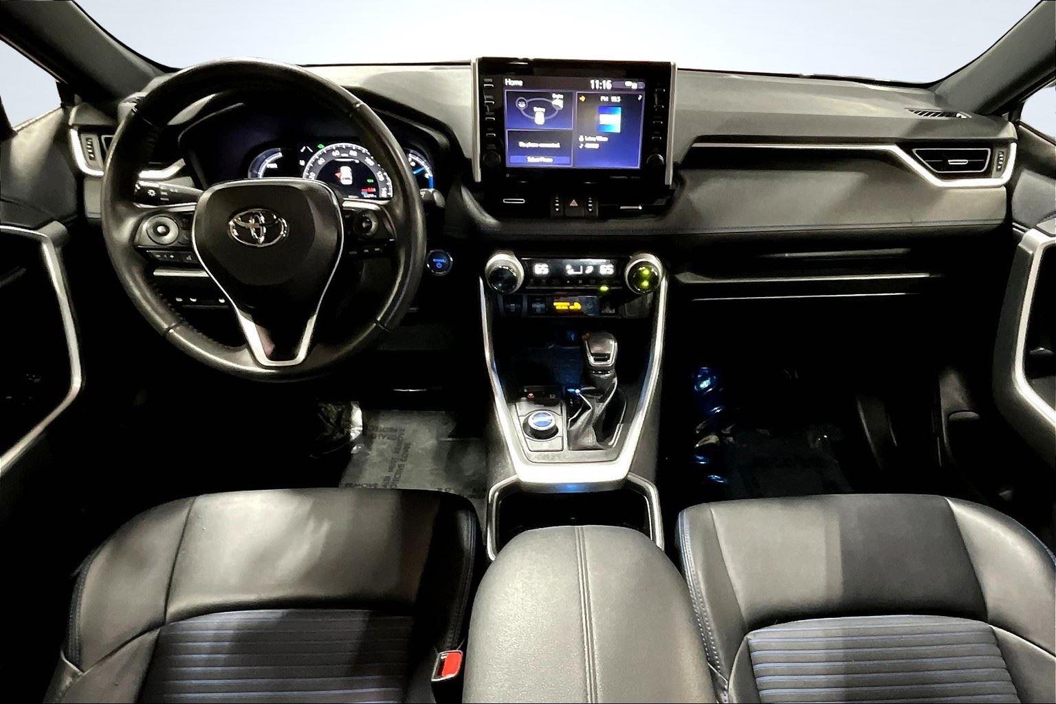 2022 Toyota RAV4 Hybrid XSE photo 12