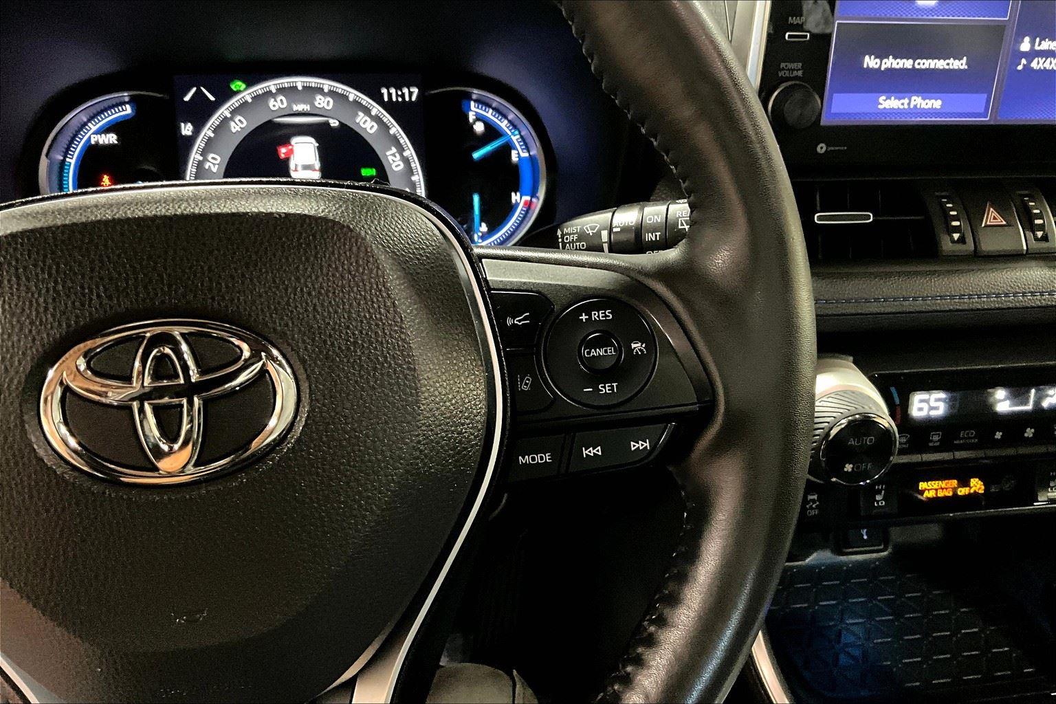 2022 Toyota RAV4 Hybrid XSE photo 15
