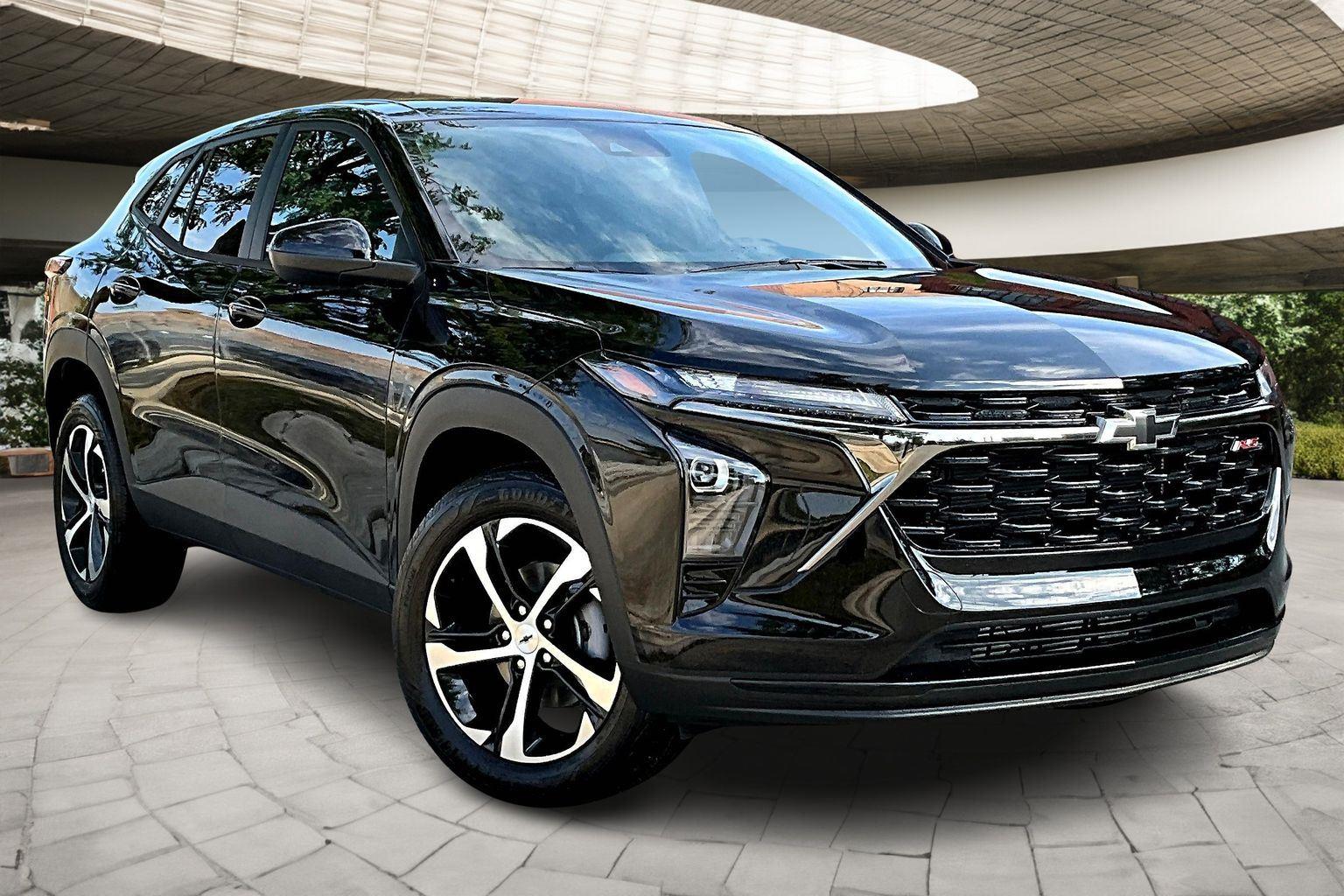 2026 Chevrolet Trax photo 2
