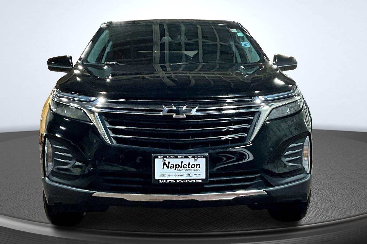 2022 Chevrolet Equinox LT photo 2