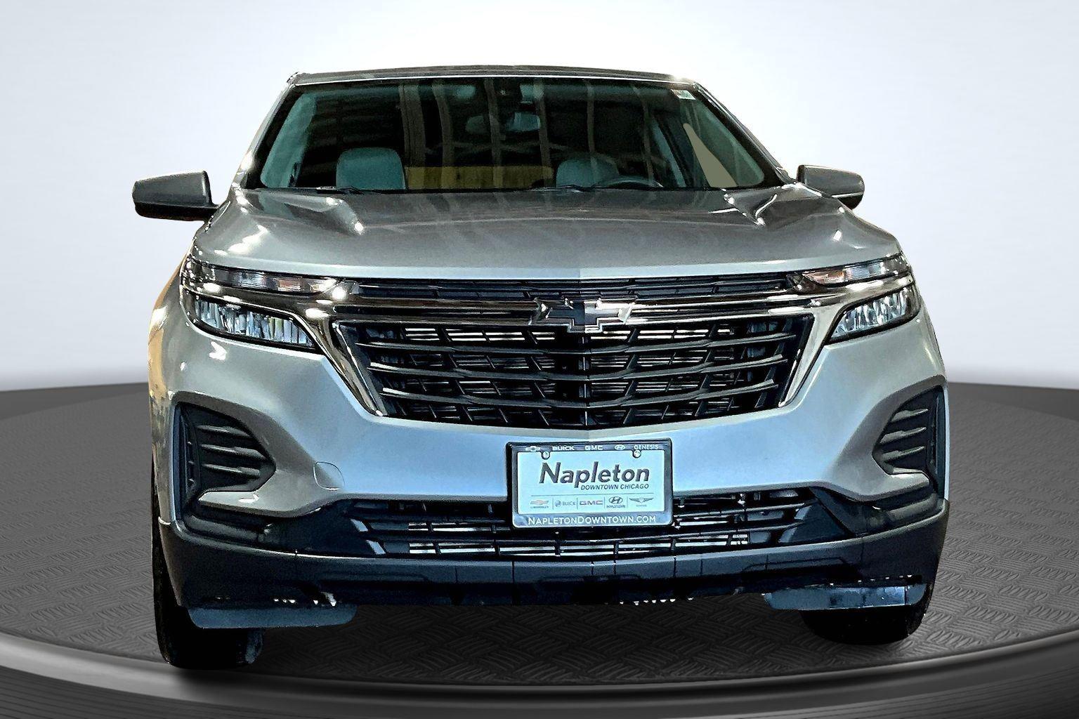 2024 Chevrolet Equinox LS photo 3