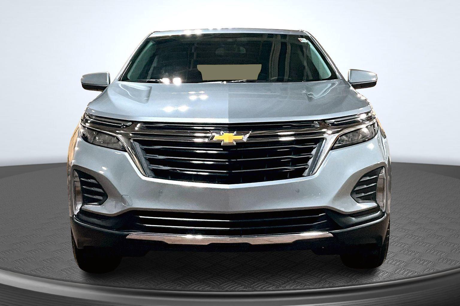 2024 Chevrolet Equinox LT photo 3