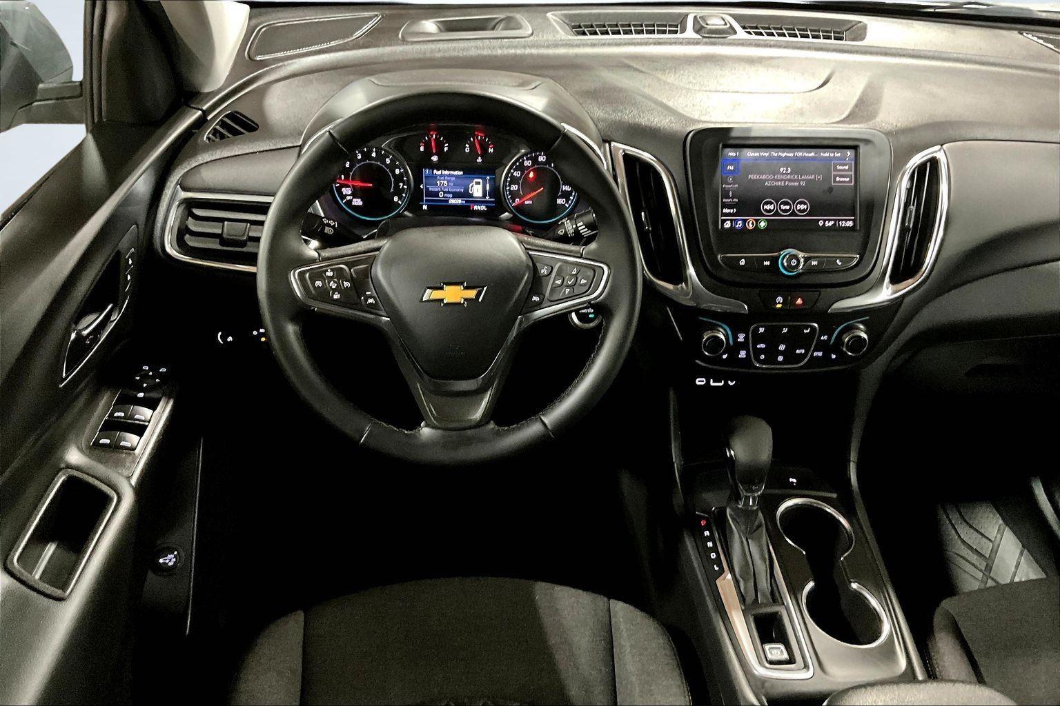 2024 Chevrolet Equinox LT photo 4