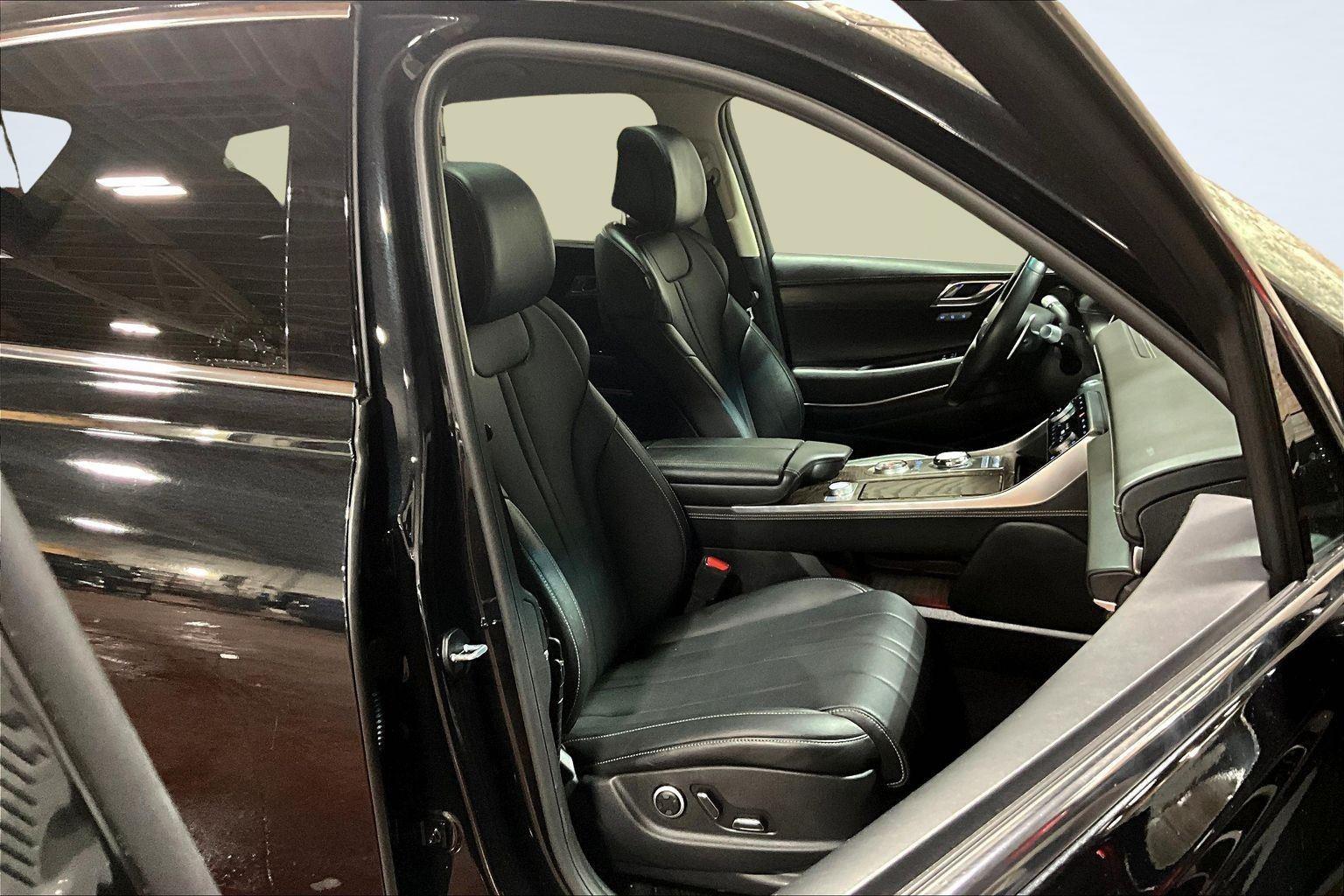 2024 Genesis GV80 3.5T AWD photo 4