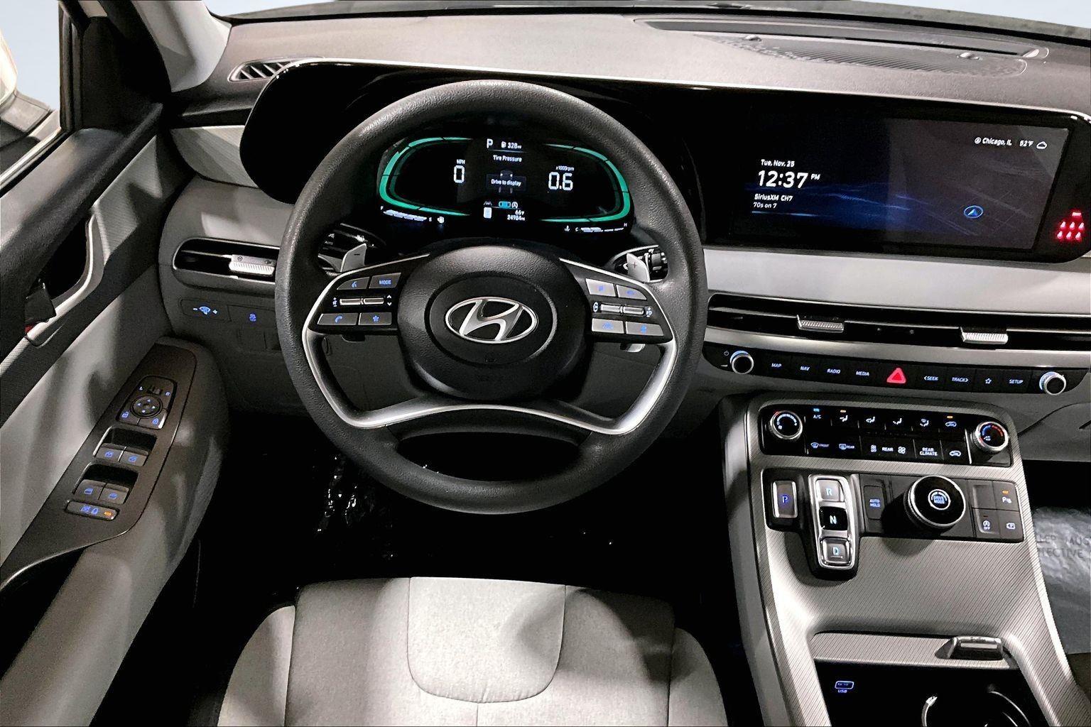 2023 Hyundai Palisade SE photo 3