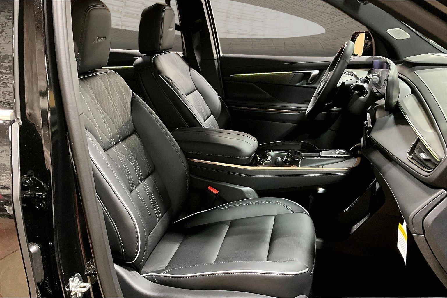 2026 Buick Enclave Avenir - Photo 12