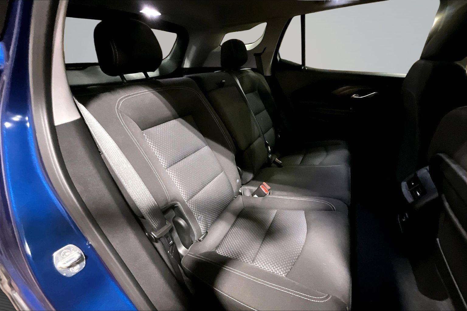 2023 GMC Terrain SLE - Photo 28