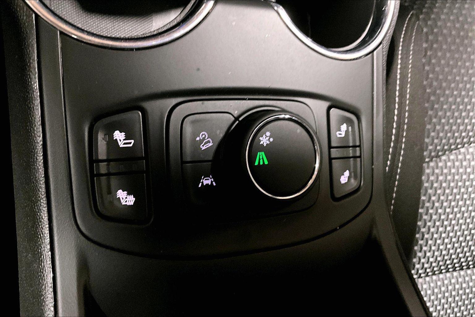 2023 GMC Terrain SLE - Photo 37