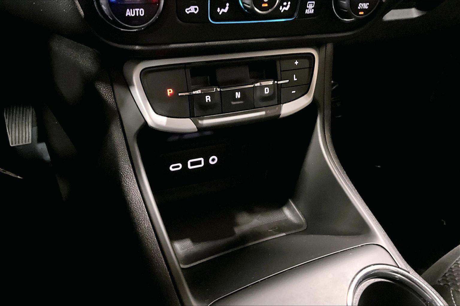 2023 GMC Terrain SLE - Photo 38