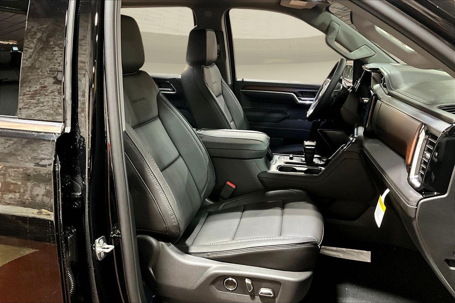 2026 GMC Sierra 1500 Denali - Photo 13