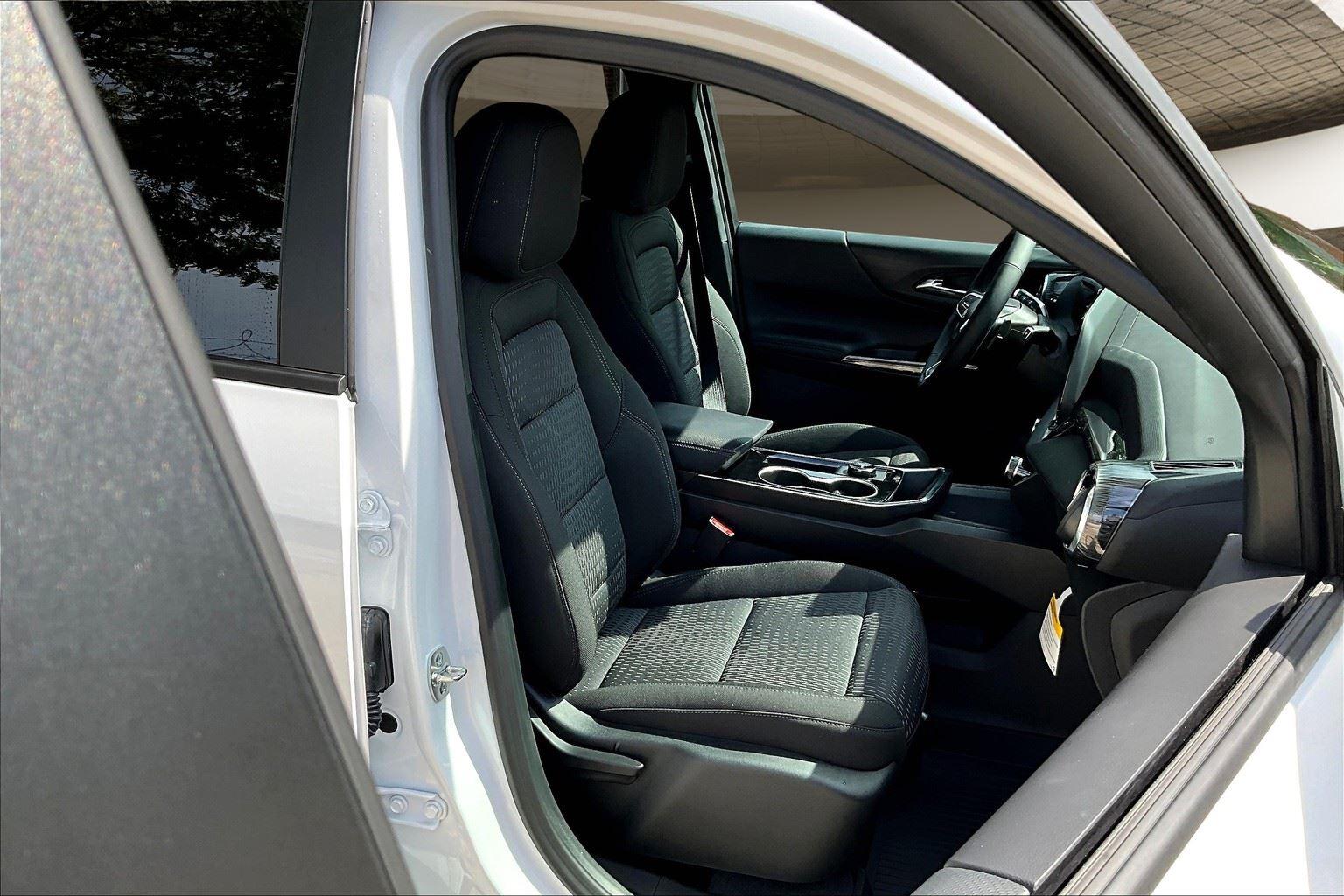 2026 Chevrolet Equinox LT - Photo 10