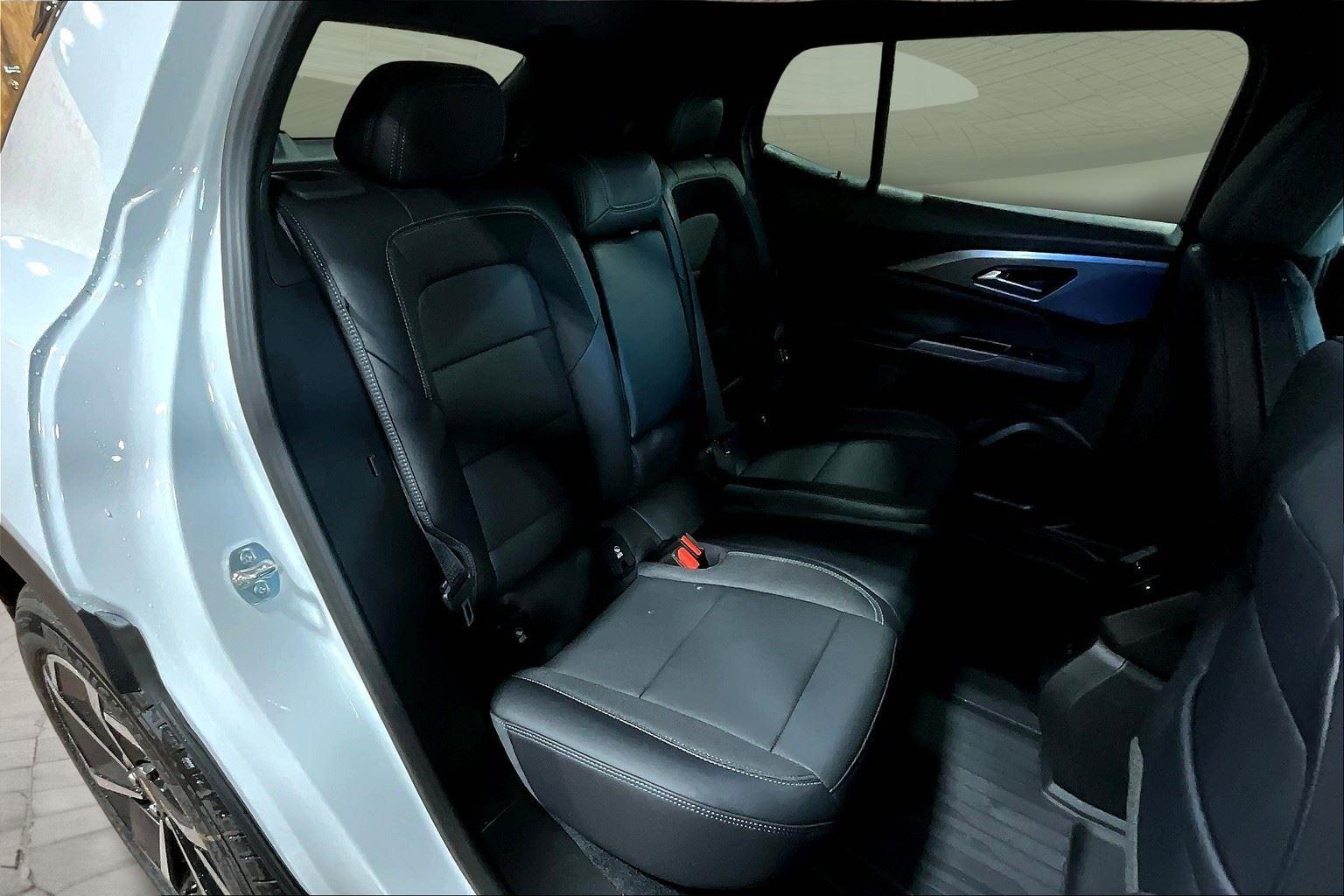 2026 Chevrolet Equinox EV 2LT - Photo 9