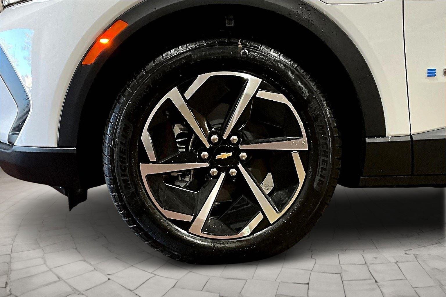 2026 Chevrolet Equinox EV 2LT - Photo 12