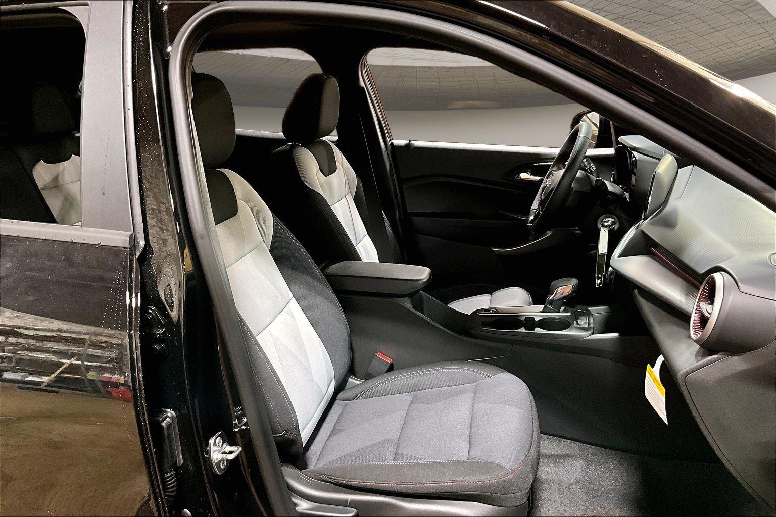 2026 Chevrolet Trax RS - Photo 12