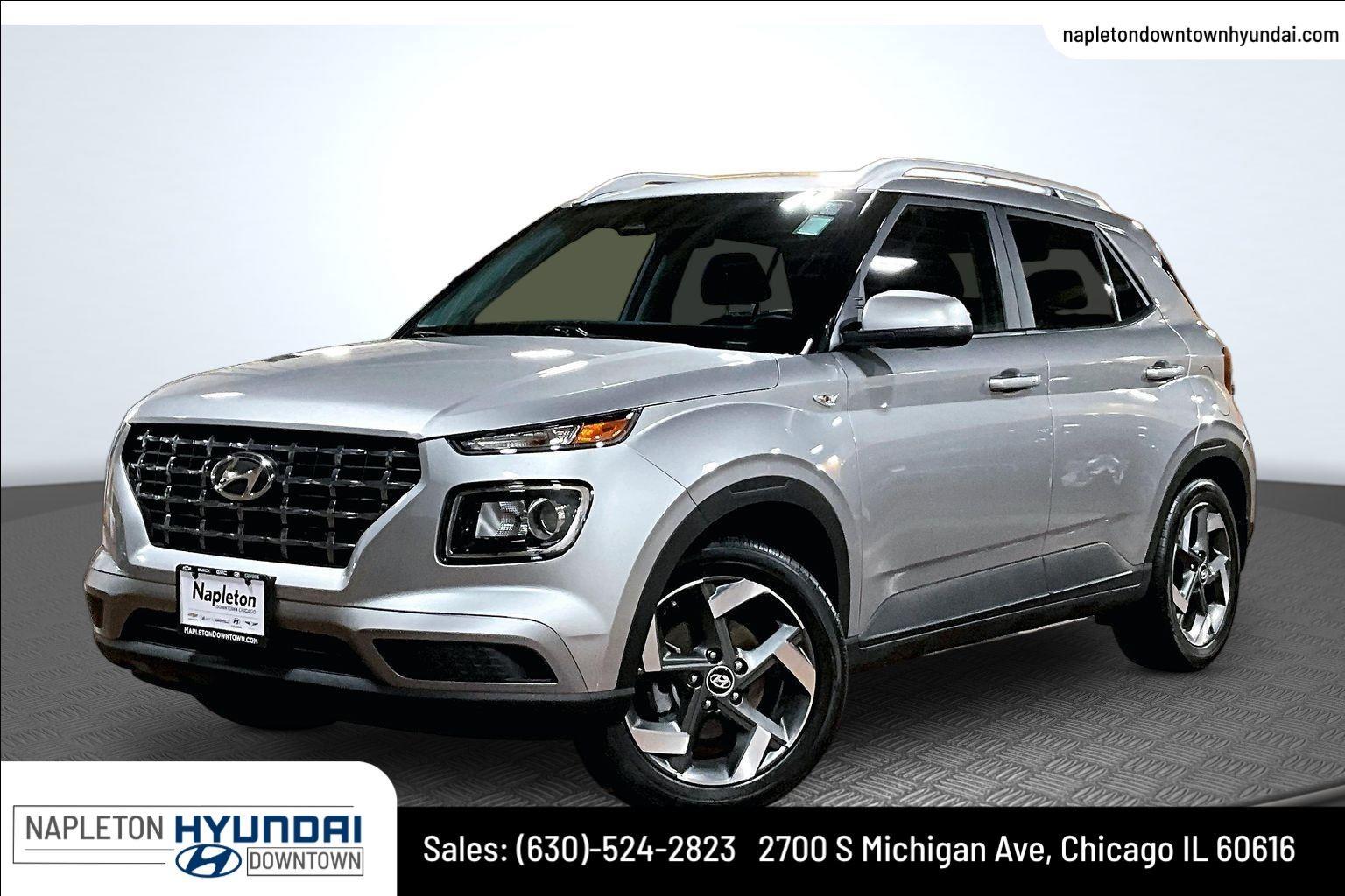 Shimmering Silver 2024 Hyundai Venue SUV / Crossover Front-Wheel Drive Continuously Variable Transmission
