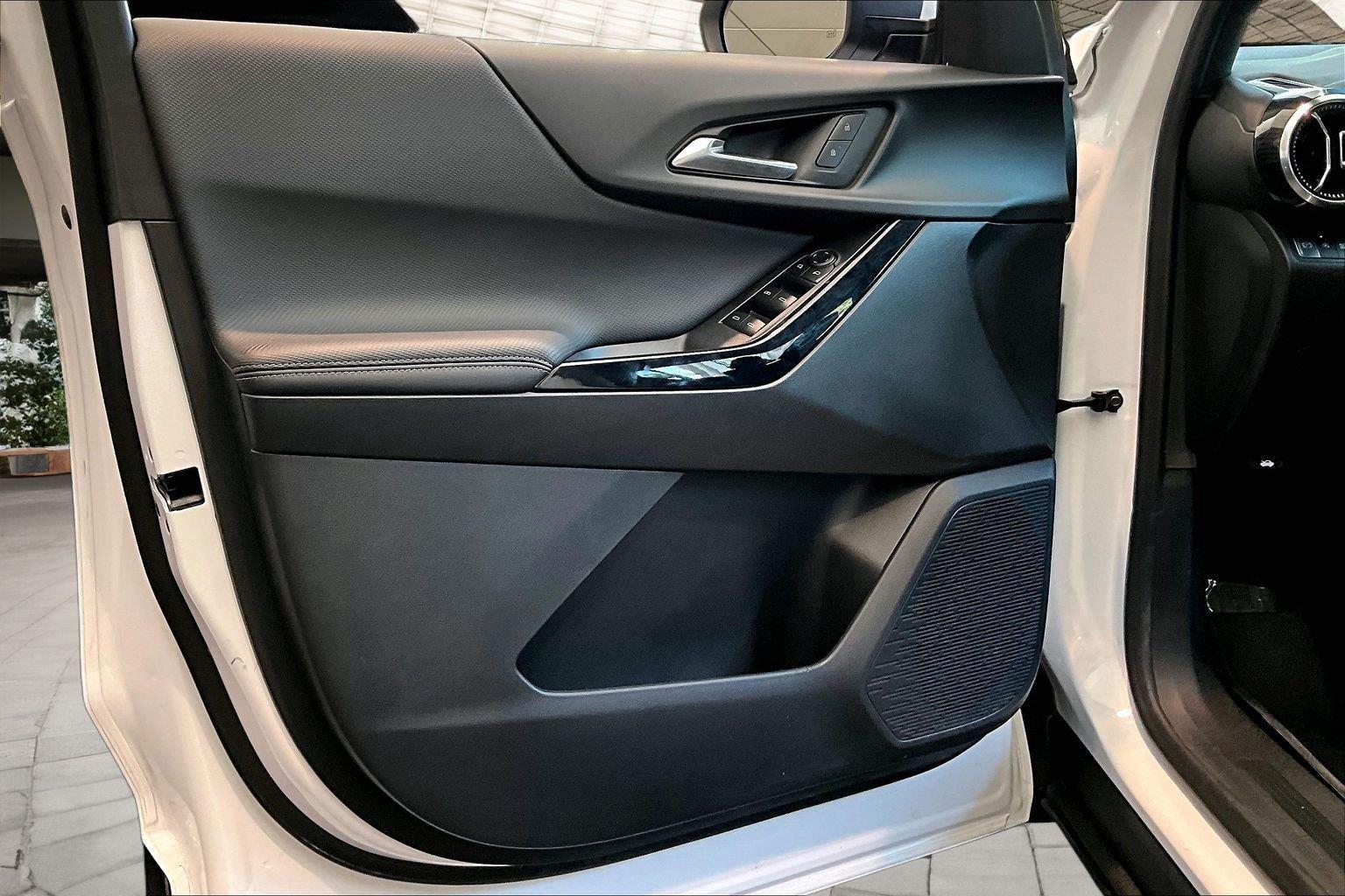 2026 Chevrolet Equinox LT - Photo 9