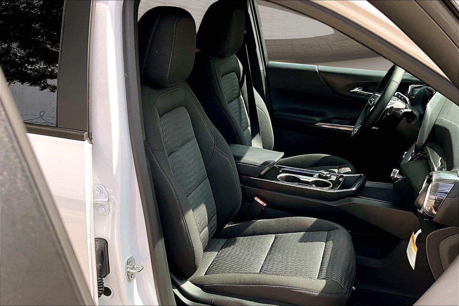 2026 Chevrolet Equinox LT - Photo 12