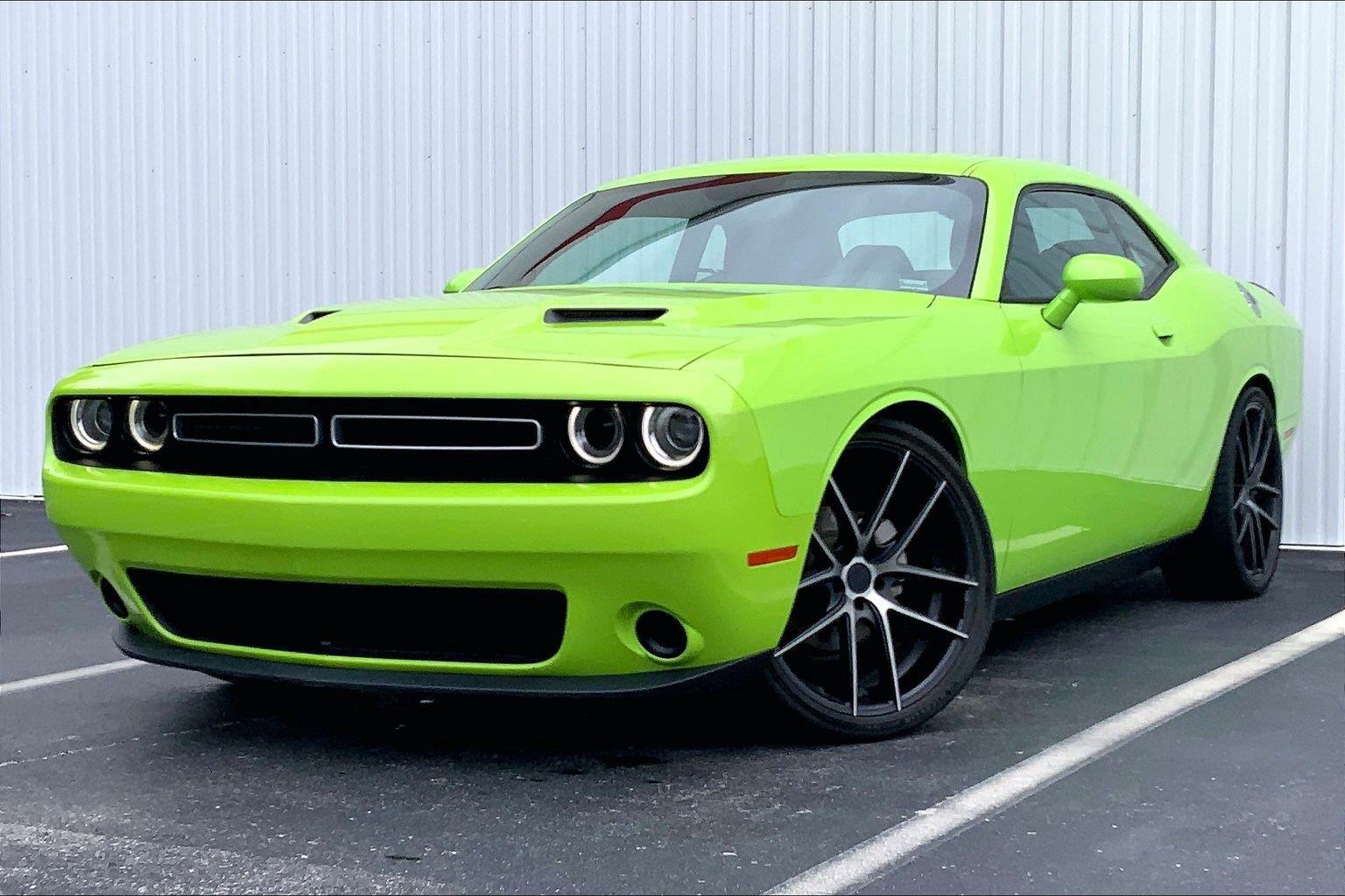 2023 Dodge Challenger SXT RWD