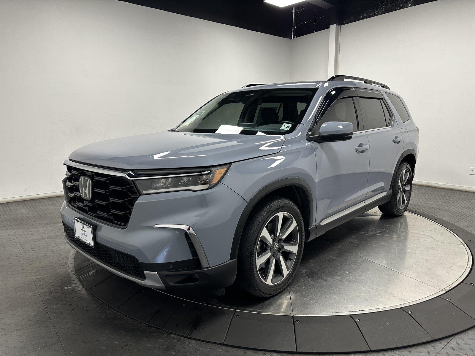 2023 Honda Pilot Touring AWD