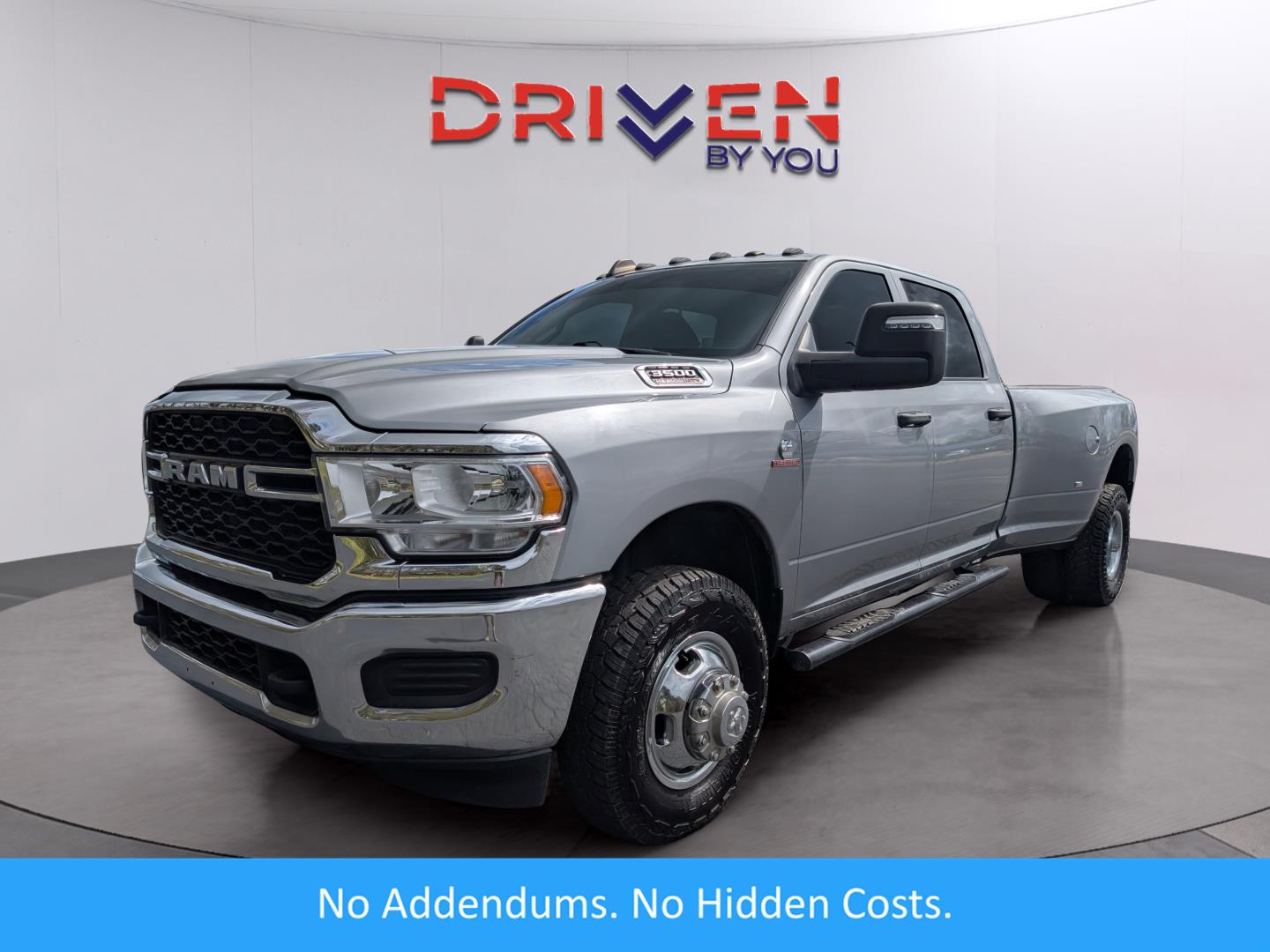 2024 RAM 3500 Tradesman Crew Cab LB DRW 4WD