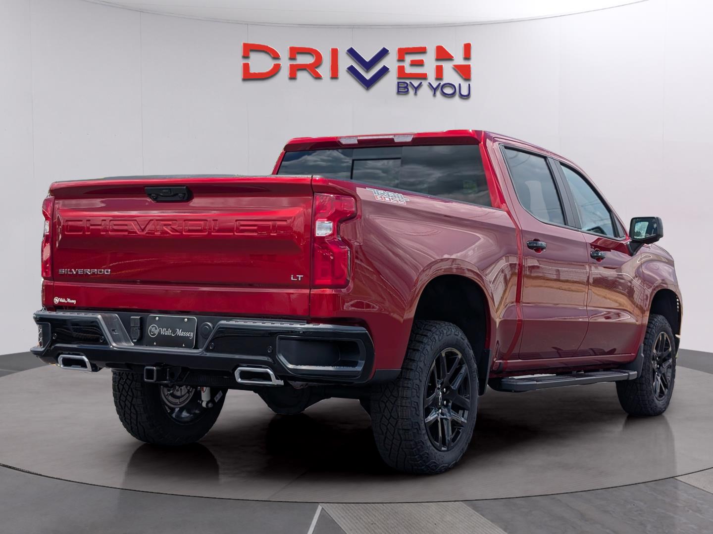 View vehicle photo 5